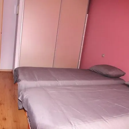 Grande Contemporaine Proche Randonnee Et בית נופש *