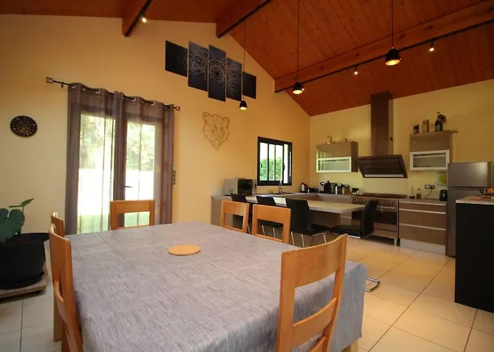 Grande Contemporaine Proche Randonnee Et *