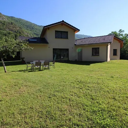 Grande Contemporaine Proche Randonnee Et Dom wakacyjny *