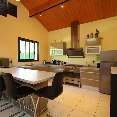 Holiday home Grande Contemporaine Proche Randonnee Et Val-de-Sos