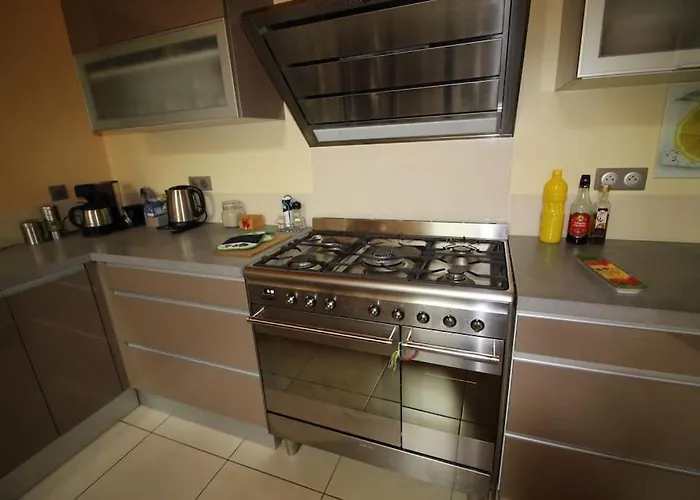 Grande Contemporaine Proche Randonnee Et Val-de-Sos