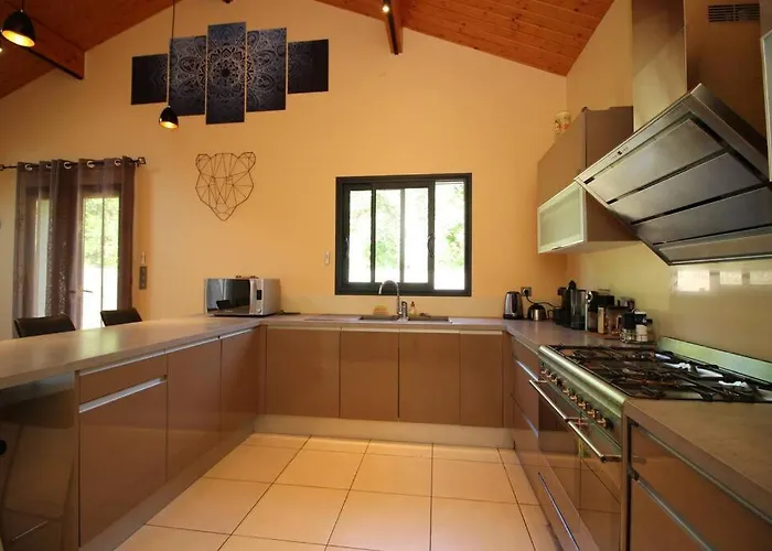 Grande Contemporaine Proche Randonnee Et Σπίτι διακοπών